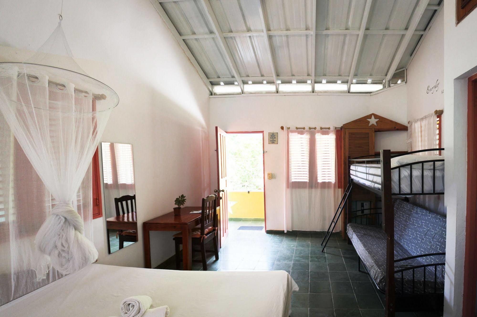 Casa Delfin Guest House Las Terrenas Eksteriør billede
