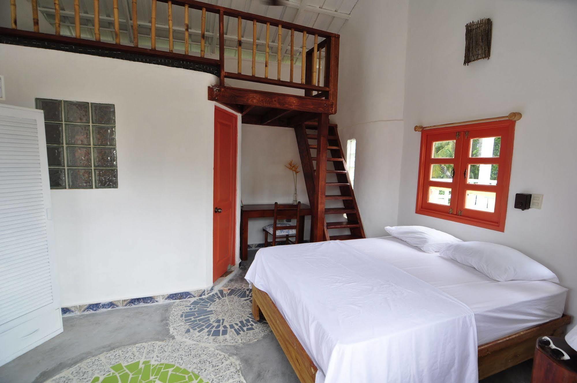 Casa Delfin Guest House Las Terrenas Eksteriør billede